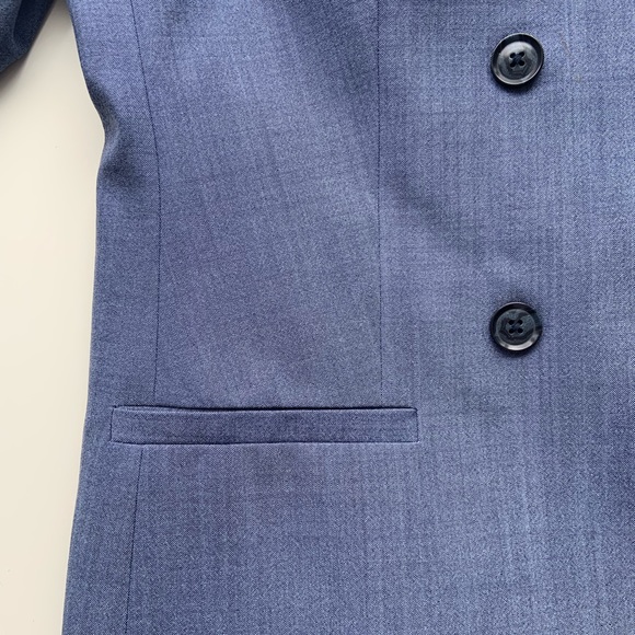 Banana Republic Wool Double-breasted Blazer - Picture 9 of 9